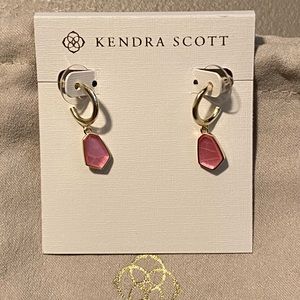 Kendra Scott Clove Huggie Earrings